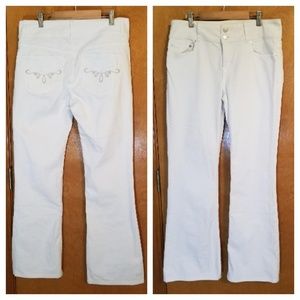NWOT White High Rise LONDONJEAN Denim Jeans
